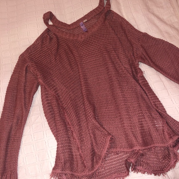 Francesca's Collections Tops - Francesca’s Sweater Blouse